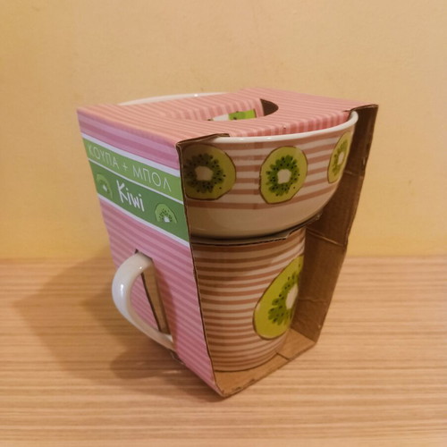 Porcelain set Kiwi cup and bowl new