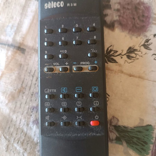 Seleco TV 14 inch used