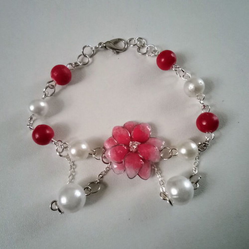Handmade Spring bracelet new with red and white pearls