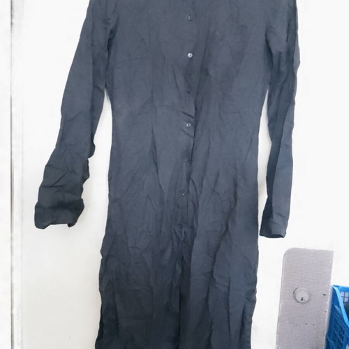 Benetton women's long linen shirt with cutouts size S, like new, black
