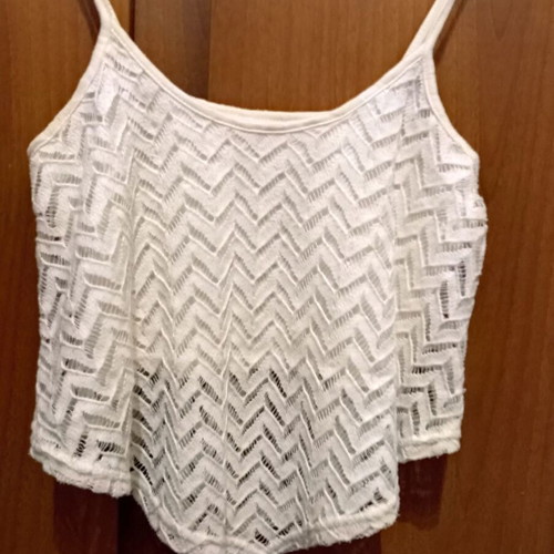 Bershka top white like new, short