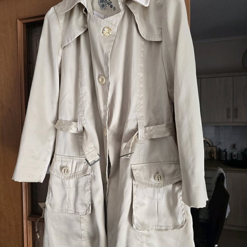 Trench coat used light yellow satin weave with belt size M
