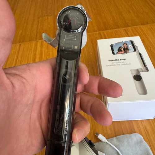 Insta360 Flow Smartphone Gimbal stabilizer like new, Stone Gray