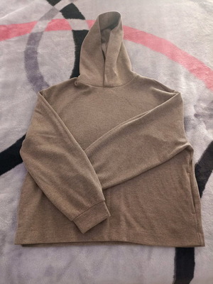Zara women's sweatshirt new, size S