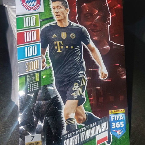 Robert Lewandowski Top Master 2022 Panini Adrenalyn XL FIFA 365 card like new