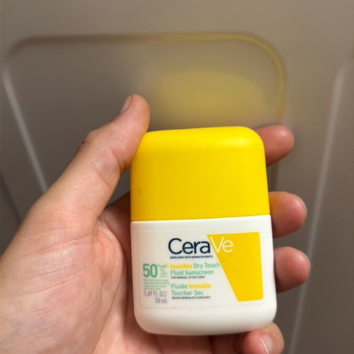 Cerave Dry Touch Invisible SPF50 Fluid Sunscreen new