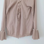 Pullover medium used with pearls beige