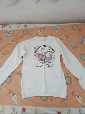 Blouse like new, suitable as pajamas for children, size XS