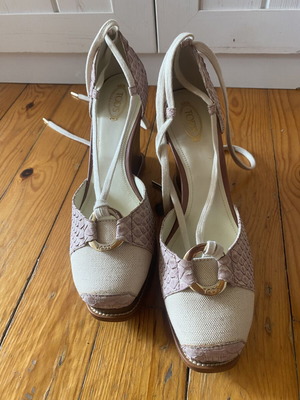 Tod's platform shoes size 40 new, beige and pink