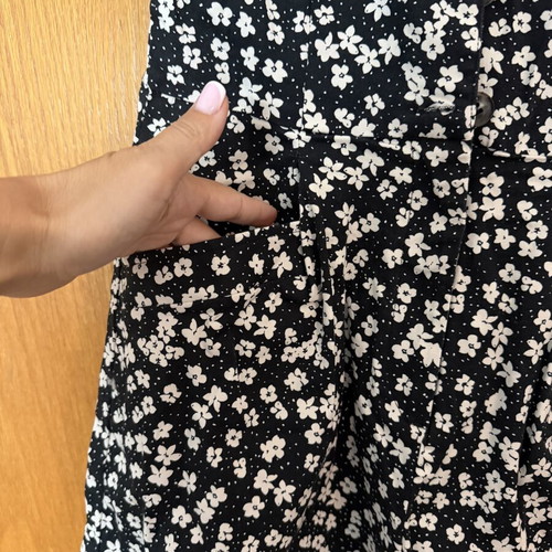 H&M romper like new, size M, black and white
