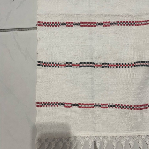 Woven towel like new