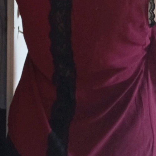 Badila Sleeveless Loose Burgundy Top With Black Lace Like New, One Size