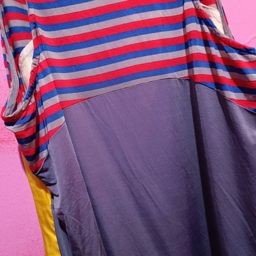 Custo Barcelona size 4 dress like new, colorful yellow