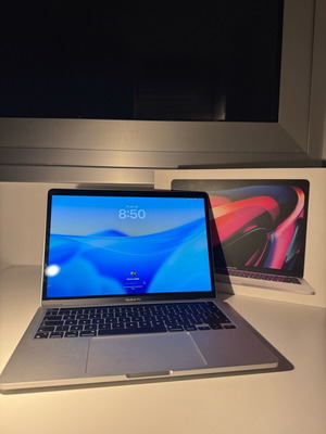 MacBook Pro M2 σαν καινούργιο, 8GB RAM, 256GB αποθηκευτικός χώρος, ασημί