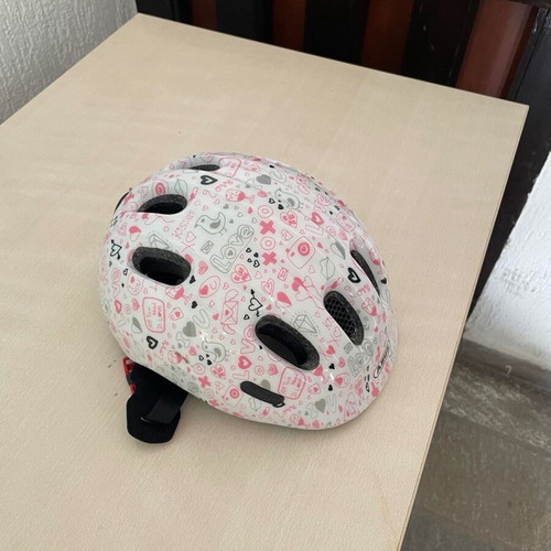 ABUS children's helmet like new, barely used