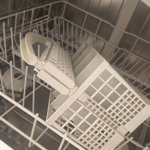 Neff Built-in Dishwasher used, all programs work except occasional last rinse stop