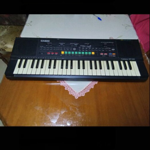 Casio harmonium like new, made in Japan, battery and power operated