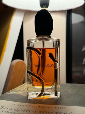 Armani Si Intense 100ml used eau de parfum