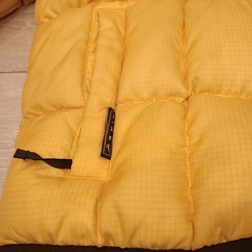 Nike puffer jacket used, yellow and black colorblock