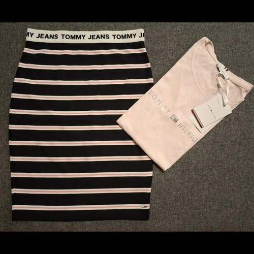 Tommy Hilfiger set skirt and blouse new, size XS, black and pink