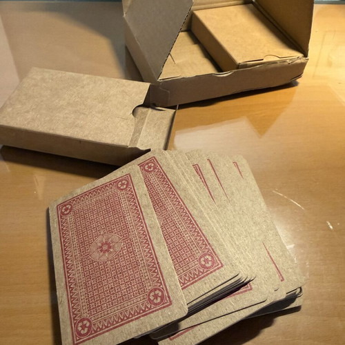 Vintage Kraft playing card set of 2 new, black and red backs