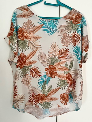 Blouse like new, size L, beige