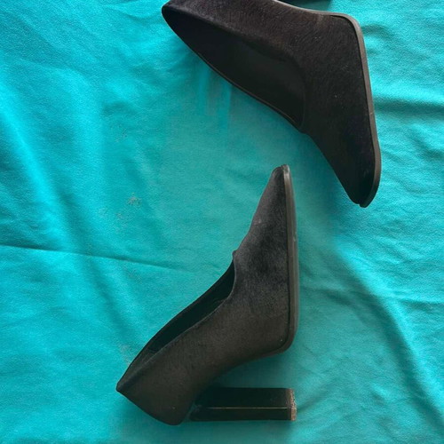 Jessica Simpson black vintage velvet pumps size 38 used