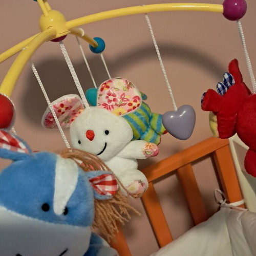Musical Mobile like new with Greek lullabies and classical melodies