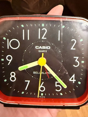 Ξυπνητήρι Casio Quartz μεταχειρισμένο με bell alarm, vintage