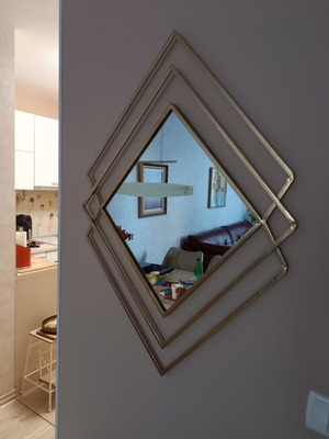 Wall mirror like new