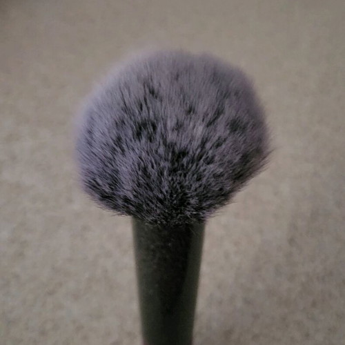 Real Techniques Powder Brush Limited Edition like new