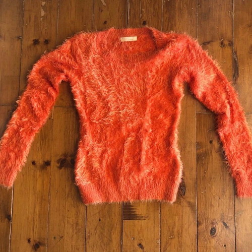 Orange fuzzy shirt like new, size M