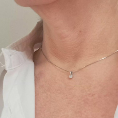 Minimal silver necklace 925 with zircon, like new