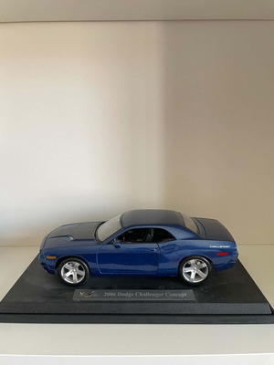 Maisto 2006 Dodge Challenger Concept 1:18 μεταχειρισμένο συλλεκτικό μοντέλο με βάση