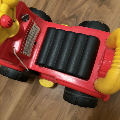 Vintage Jeep Fisher-Price Power Wheels ride-on toy 1999
