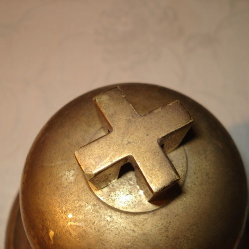Decorative bell used 15.5cm weight 1.200g