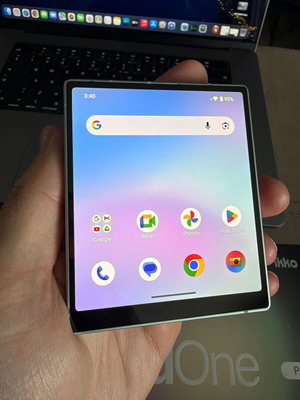 Ikko Mind One Pro 256GB нов смартфон с 4-инчов AMOLED дисплей