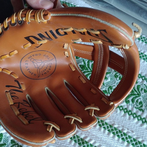 Spalding The Rebel leather baseball glove like new