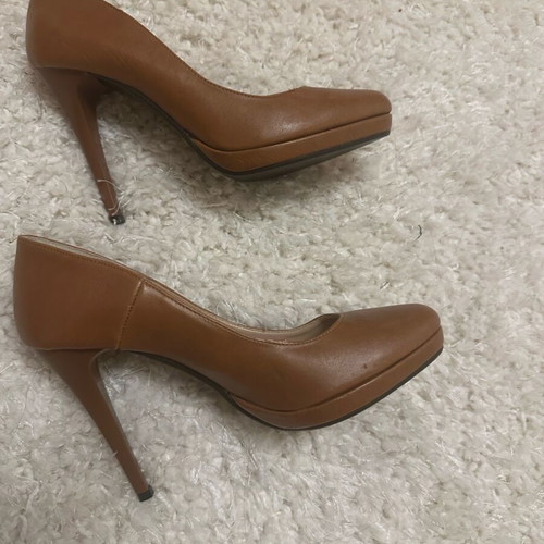 Stefania brown leather pumps like new, size 37