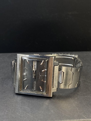 Seiko 5 Actus SS 70s TV Screen automatic watch like new, black and silver