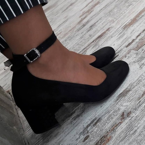 Pumps new with square heel and ankle strap black size 37