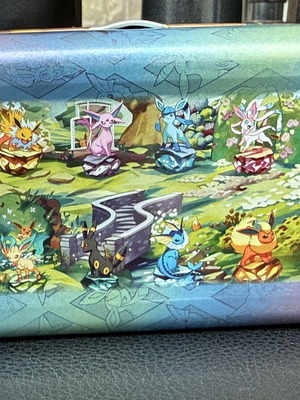 Glaceon Pokemon tin, empty