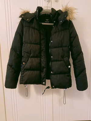 Μπουφάν Bershka small μαύρο σαν καινούργιο
