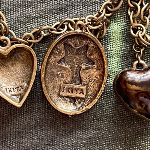 Ikita branded necklace like new