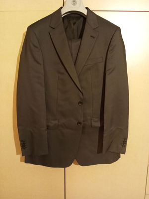 Men's suit like new, size 48, Berto Lucci