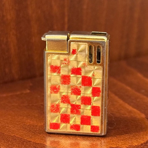 Mini Maxi Lady Lighter used