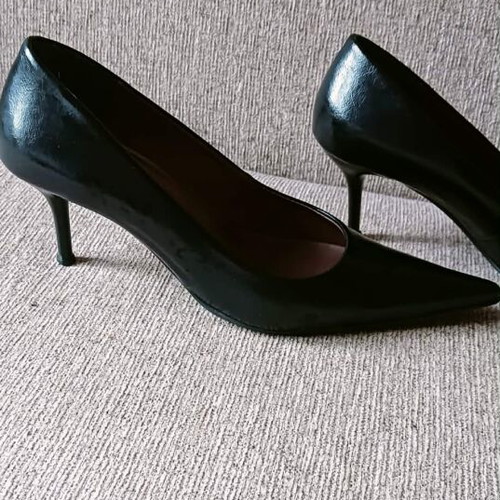Elite black pumps size 38 like new