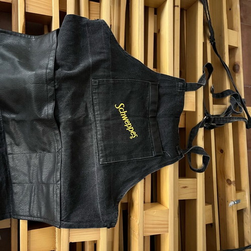 Barista aprons Schweppes like new, pack of 2