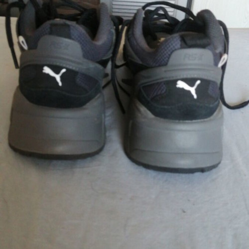 Puma sports shoes size 43, black and white