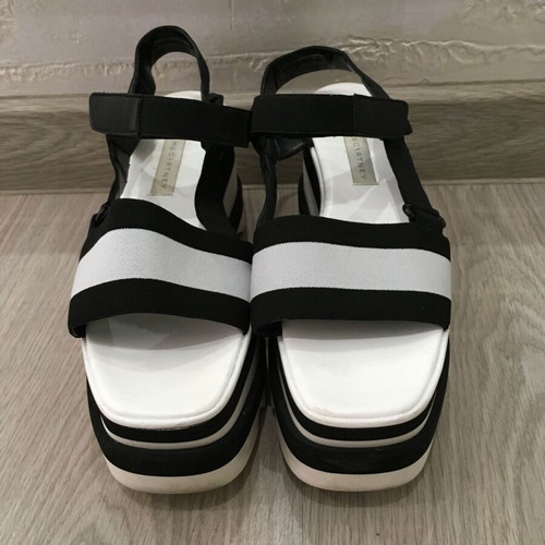 Stella McCartney Elyse Sandals like new, size 39.5, black and white platform